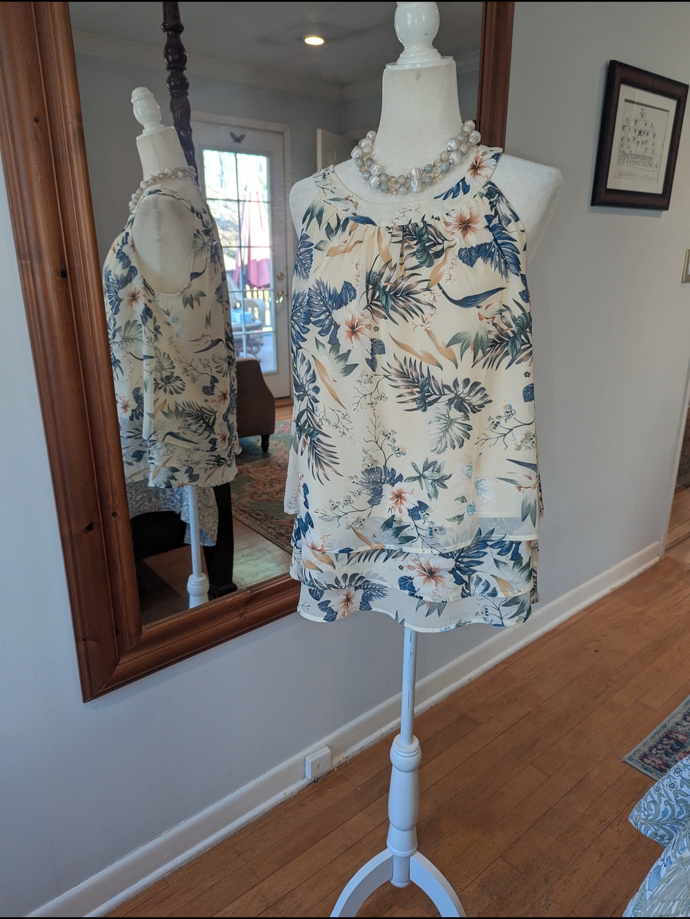 Sleeveless Floral Halter Blouse in Cream and Blue